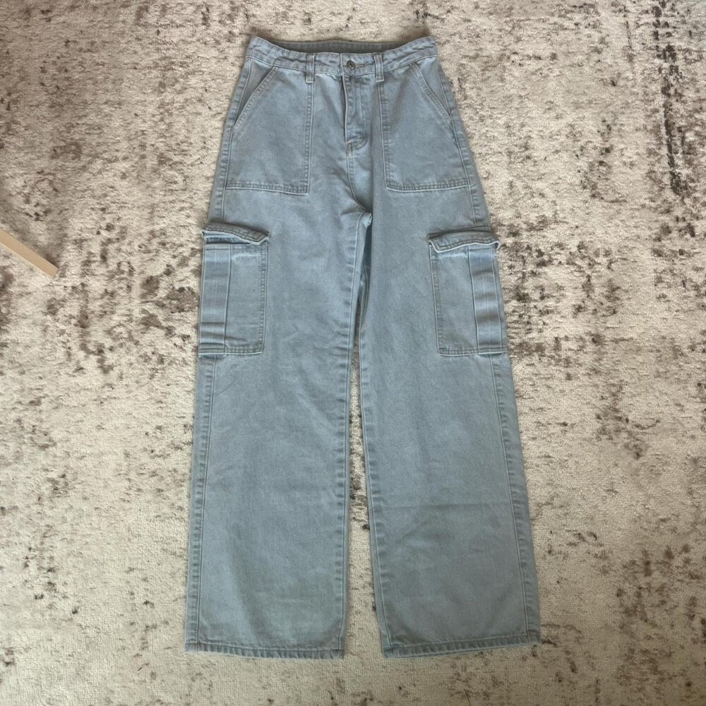 Women's Cargo Light Wash Jeans